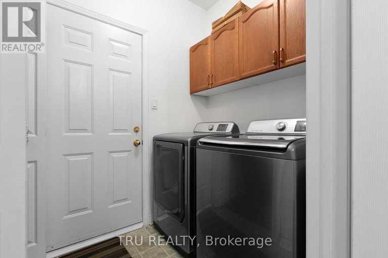 28714500/18-gannet-street-w/carson-meadows/ottawa/ontario/K1K4T7_7