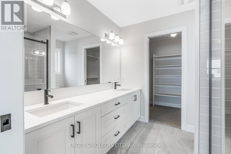 28591780/683-fisher-street/north-grenville-twp-kemptville-south/north-grenville/ontario/K0G1J0_20