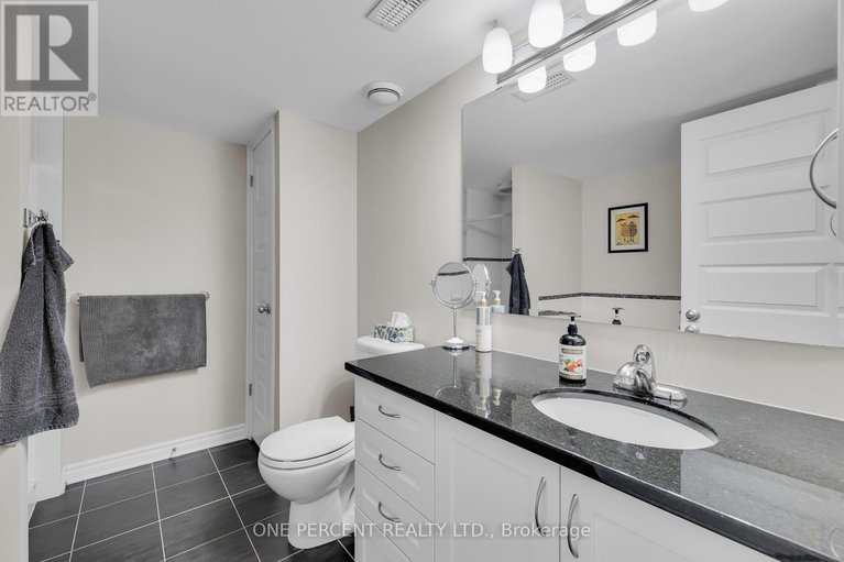 29117239/242a-titanium-private/convent-glen-north/ottawa/ontario/K1C0A5_31