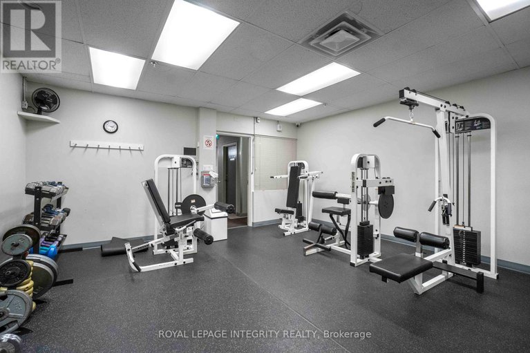 28620829/1003-1785-frobisher-lane/riverview-park/ottawa/ontario/K1G3T7_19