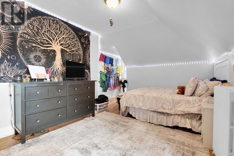 29254147/298-barr-street/renfrew/renfrew/ontario/K7V1J8_32