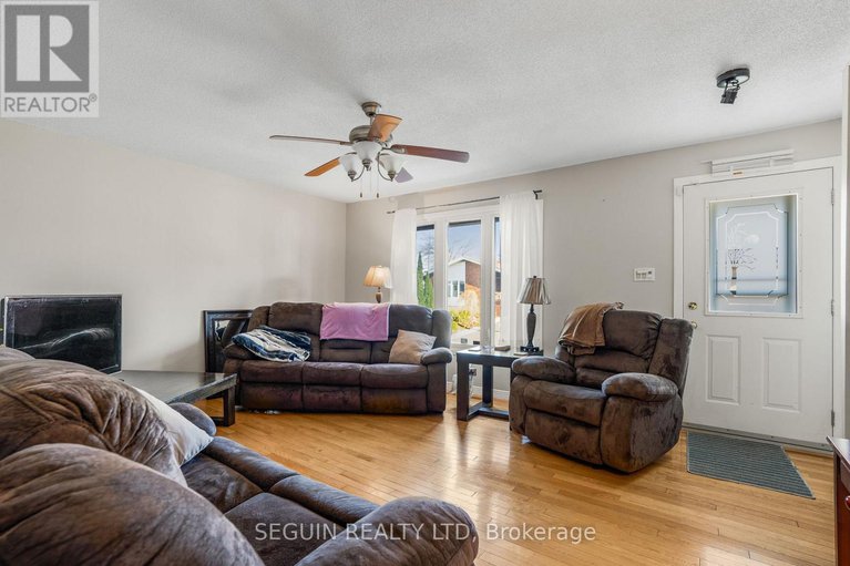 29086248/460-theriault-street/hawkesbury/hawkesbury/ontario/K6A1Z3_9