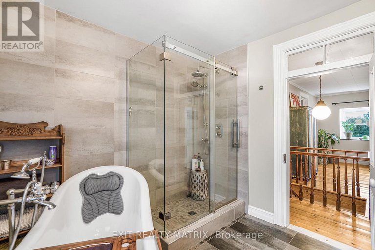 29249131/729-county-rd-18-road/east-hawkesbury-twp/hawkesbury/ontario/K0B1M0_29