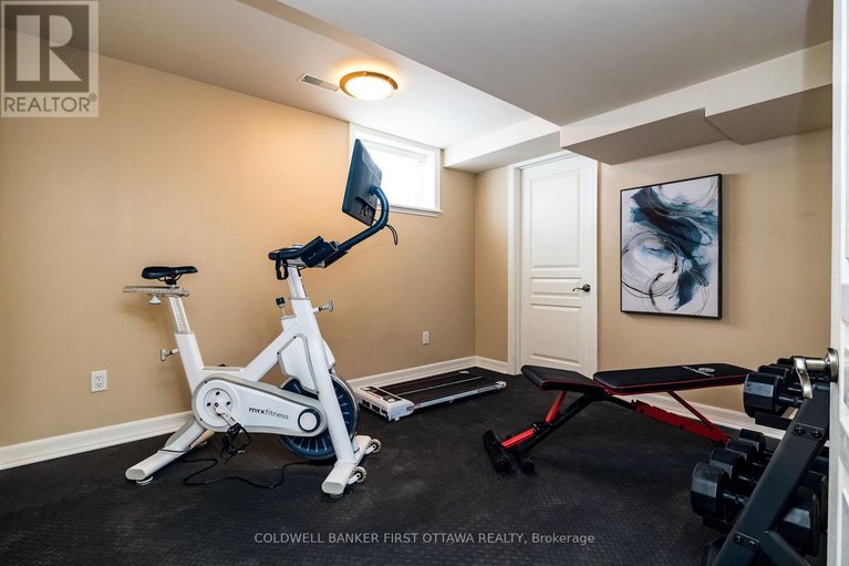 29527335/32-kyle-avenue/stittsville-central/ottawa/ontario/K2S1G9_43