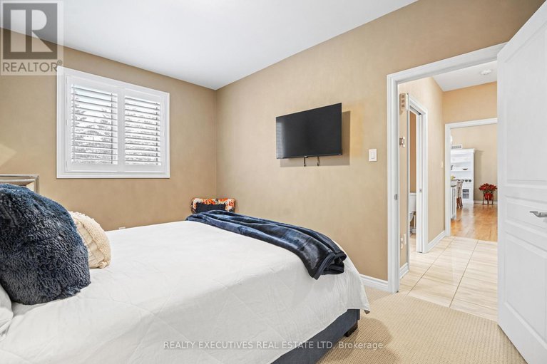 29266311/90-magnolia-way/north-grenville-twp-kemptville-south/north-grenville/ontario/K0G1J0_24