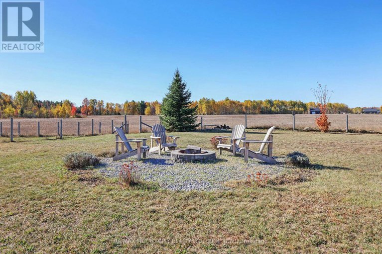 29436499/2431-eady-road/horton-twp/horton/ontario/K7V3Z6_35