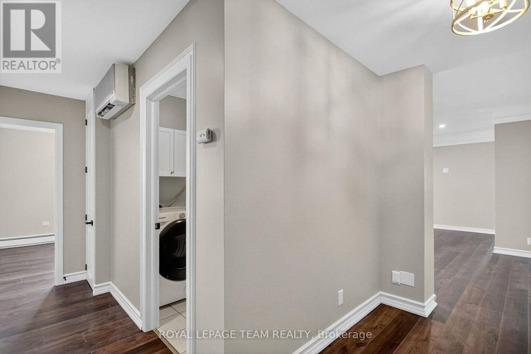28946102/25092510-515-st-laurent-boulevard/viscount-alexander-park/ottawa/ontario/K1K3X5_25