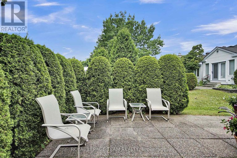 28525664/20-grand-cedar-court/stittsville-central/ottawa/ontario/K2S1C8_33