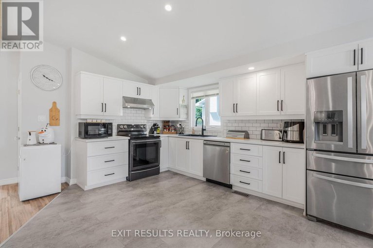 28753768/2250-lapointe-street/clarencerockland-twp/clarence-rockland/ontario/K0A1E0_15