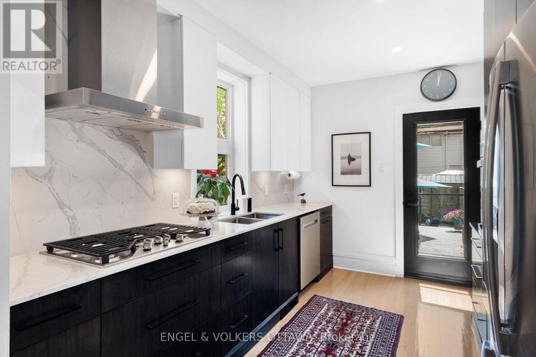 29564607/244-flora-street/ottawa-centre/ottawa/ontario/K1R5R9_13