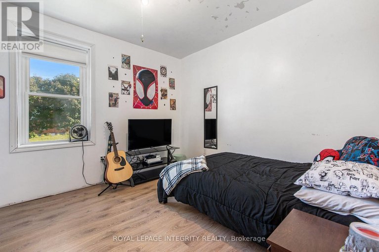 29620888/101-paul-drive/lanark-highlands-lanark-village/lanark-highlands/ontario/K0G1K0_15