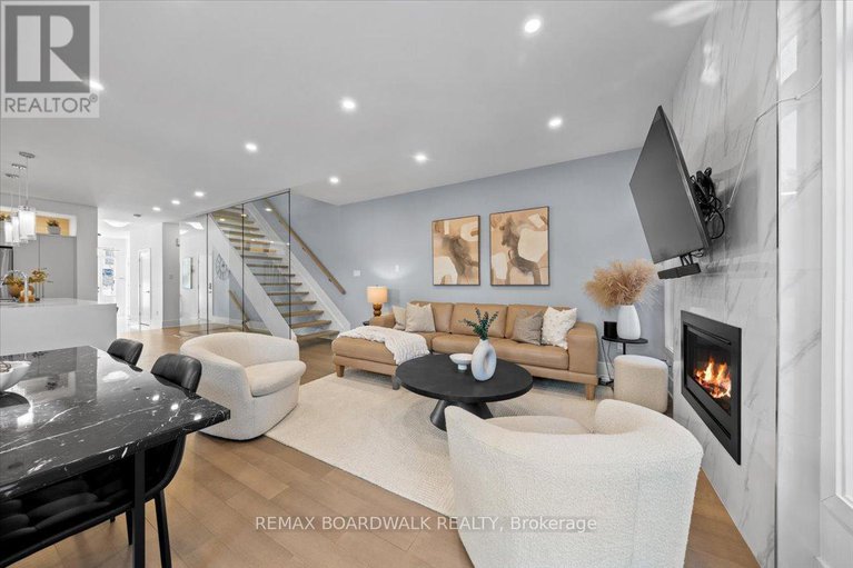 29360290/255-avondale-avenue/westborohampton-park/ottawa/ontario/K1Z7G7_17