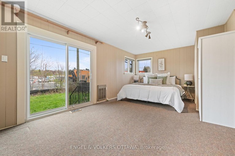 28307166/989-connaught-avenue/queensway-terrace-north/ottawa/ontario/K2B5M7_14