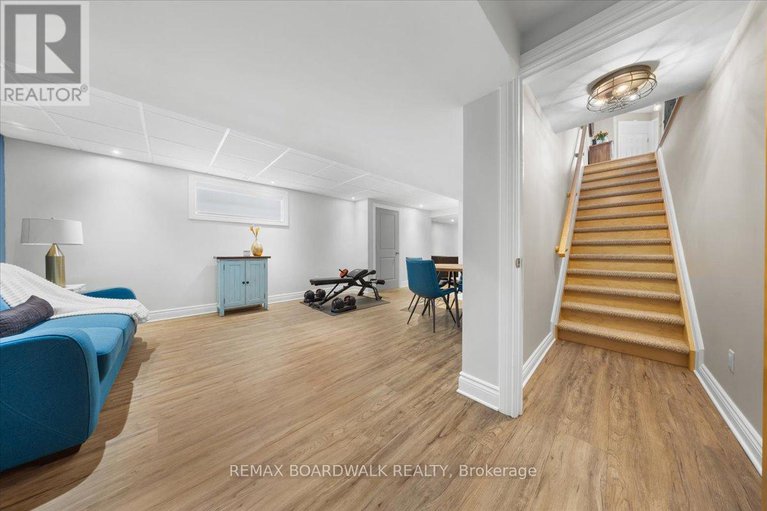 29297524/813-platinum-street/clarencerockland-twp/clarence-rockland/ontario/K4K0J2_33