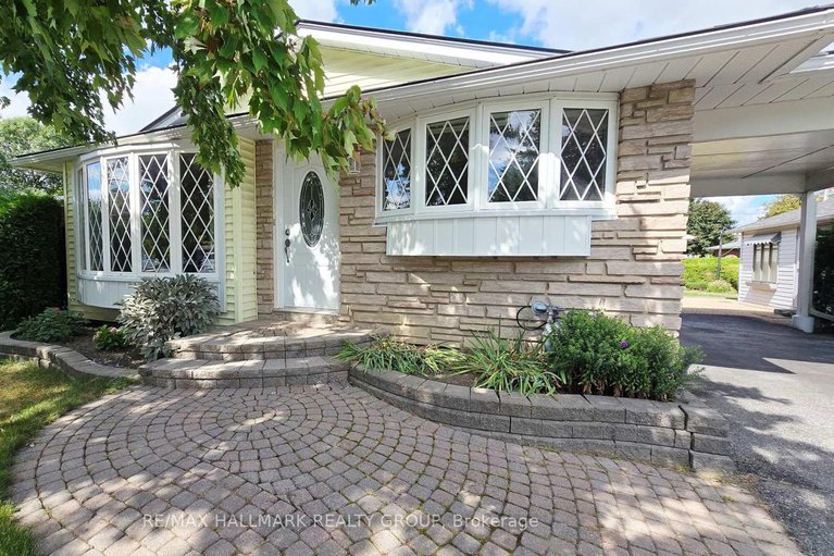 28842722/38-hadley-circle/bells-corners/ottawa/ontario/K2H6N9_41