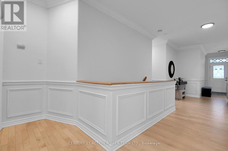 29383475/1969-loasa-lane/springridgeeast-village/ottawa/ontario/K4A4T4_12