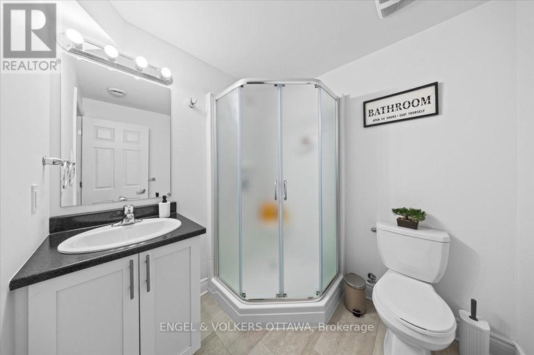 29405370/273-dion-avenue/town-of-rockland/clarence-rockland/ontario/K4K0M4_32