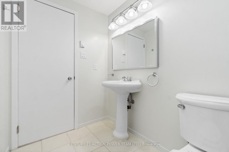28688484/17-3103-armada-avenue/sawmill-creektimbermill/ottawa/ontario/K1T1T6_17
