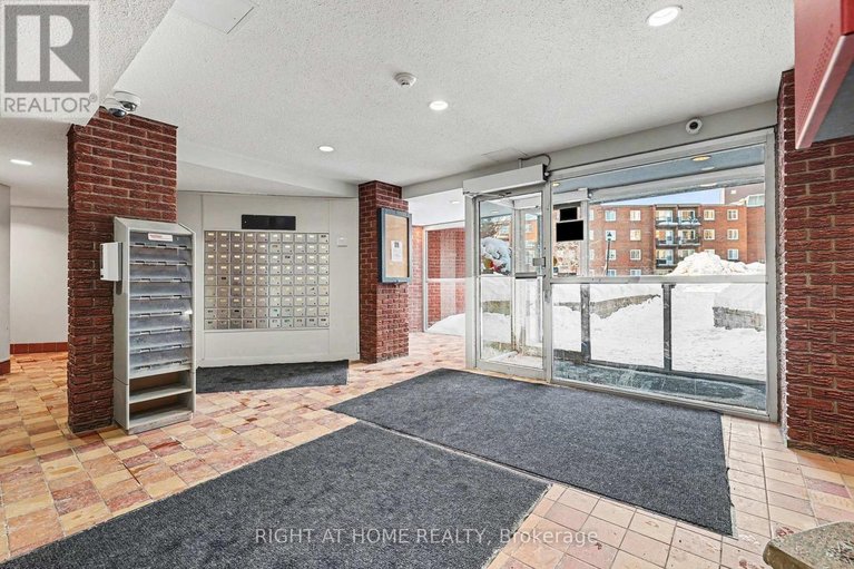 29675109/305b-2044-arrowsmith-drive/beacon-hill-south/ottawa/ontario/K1J7V8_3