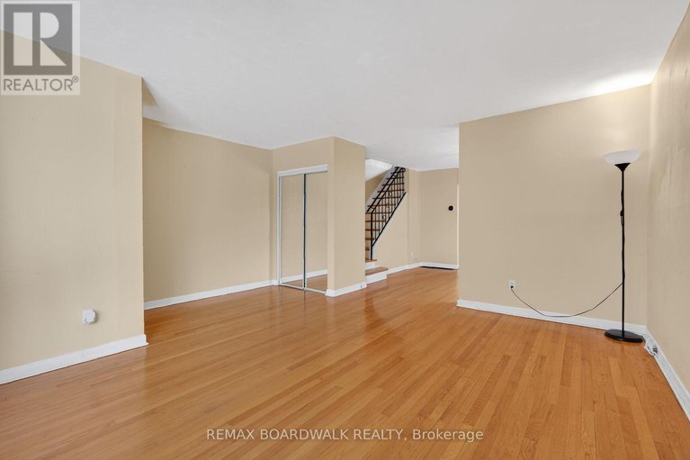 29293719/2666-regina-street/britannia/ottawa/ontario/K2B6X8_7