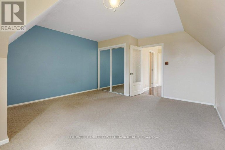 28976425/543-besserer-street/sandy-hill/ottawa/ontario/K1N6C6_25