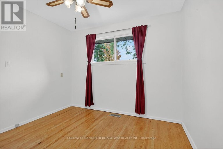 28913720/268-ottawa-street/almonte/mississippi-mills/ontario/K0A1A0_19