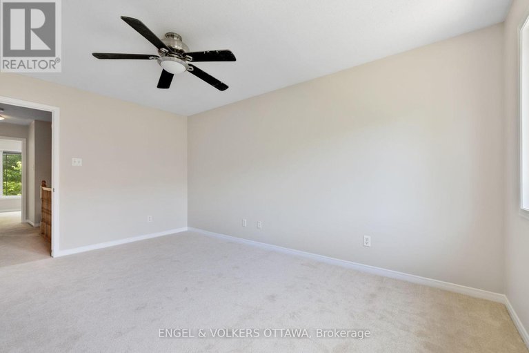 28517729/502-woodchase-street/morgans-grantsouth-march/ottawa/ontario/K2W1J4_26