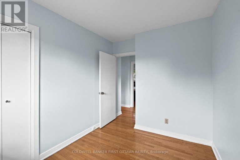 28793444/1788-ernest-avenue/mckellar-heights/ottawa/ontario/K2A1M1_27