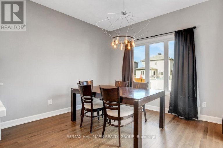 29228847/609-misty-street/village-of-russell/russell/ontario/K4R0G3_17