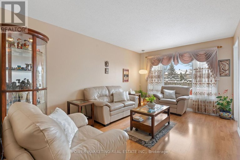 29640319/1096-ballantyne-drive/fallingbrookgardenway-south/ottawa/ontario/K4A4C6_10