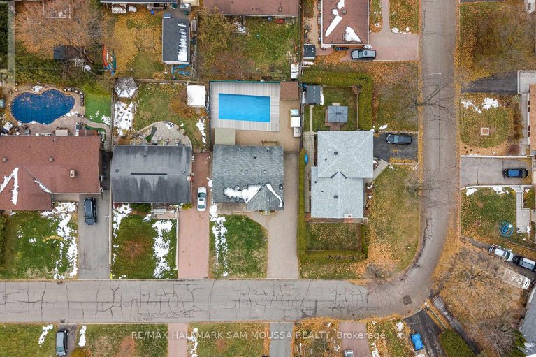 29121387/1208-stanton-road/queensway-terrace-southridgeview/ottawa/ontario/K2C3E2_40