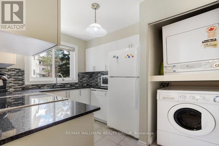 28258311/203-270-brittany-drive/viscount-alexander-park/ottawa/ontario/K1K4M3_11