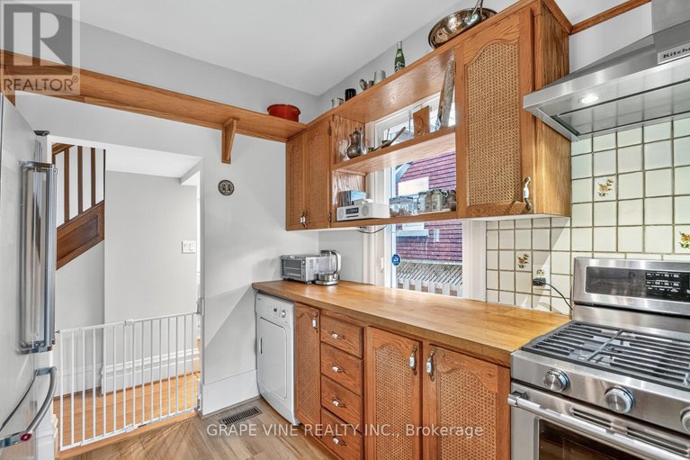 28768922/65-bristol-avenue/old-ottawa-southrideau-gardens/ottawa/ontario/K1S1P8_14