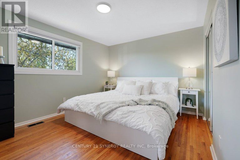 28306161/2522-needham-crescent/brookfield-gardens/ottawa/ontario/K1V6K2_15