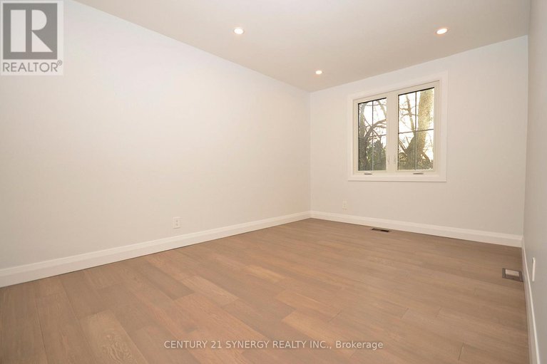 29094498/26-660-hochelaga-street/carson-meadows/ottawa/ontario/K1K2E9_30