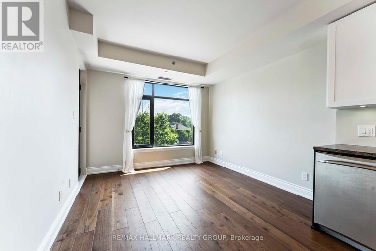 28991535/316-808-bronson-avenue/dows-lake/ottawa/ontario/K1S5A4_5