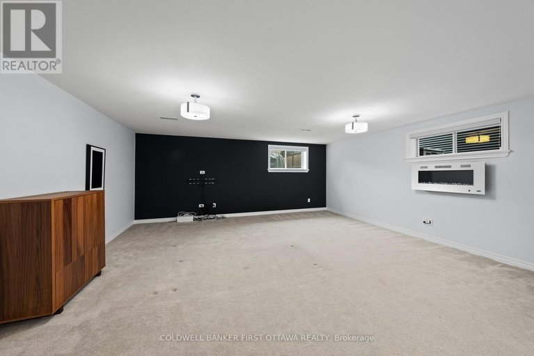 29624464/206-ancaster-avenue/woodroffe/ottawa/ontario/K2B5B3_30