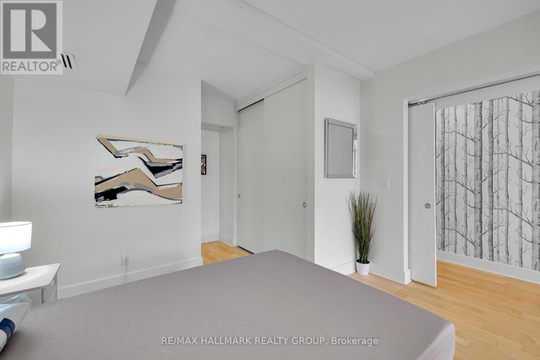 29174804/106-390-booth-street/west-centre-town/ottawa/ontario/K1R7K6_27