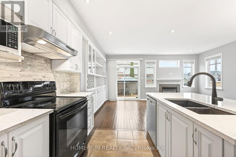 29230906/104-eye-bright-crescent/riverside-southgloucester-glen/ottawa/ontario/K1V2K5_13