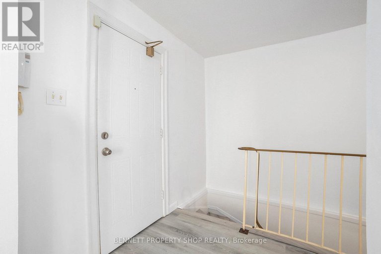 29112457/105-1585-goth-avenue/sawmill-creektimbermill/ottawa/ontario/K1T1E3_4