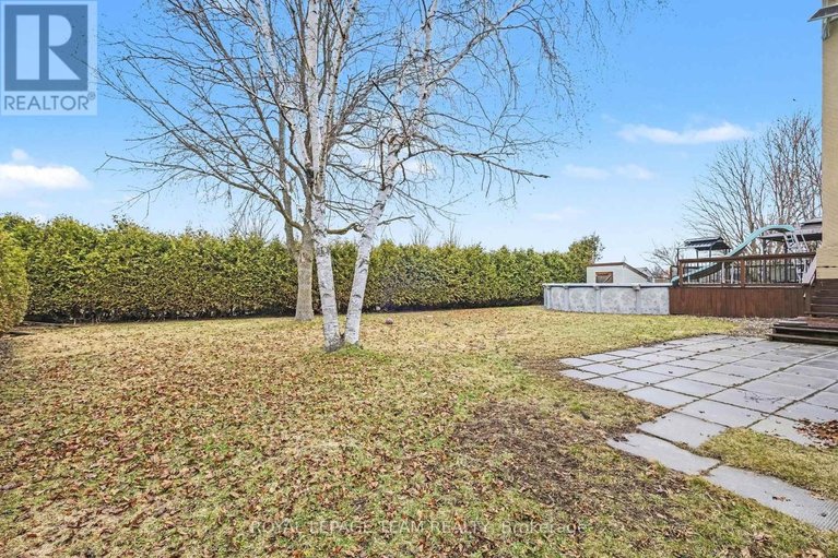 29627657/237-queen-west-street/chesterville/north-dundas/ontario/K0C1H0_32