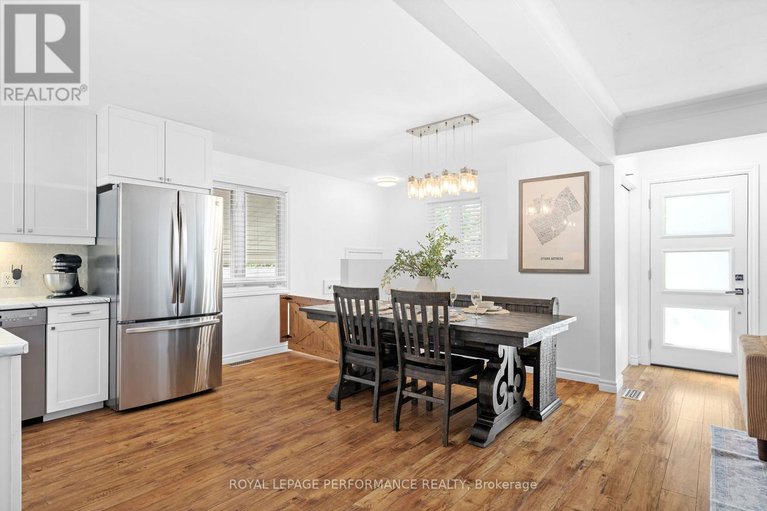 28965261/2219-audrey-avenue/hawthorne-meadows/ottawa/ontario/K1G1L3_8