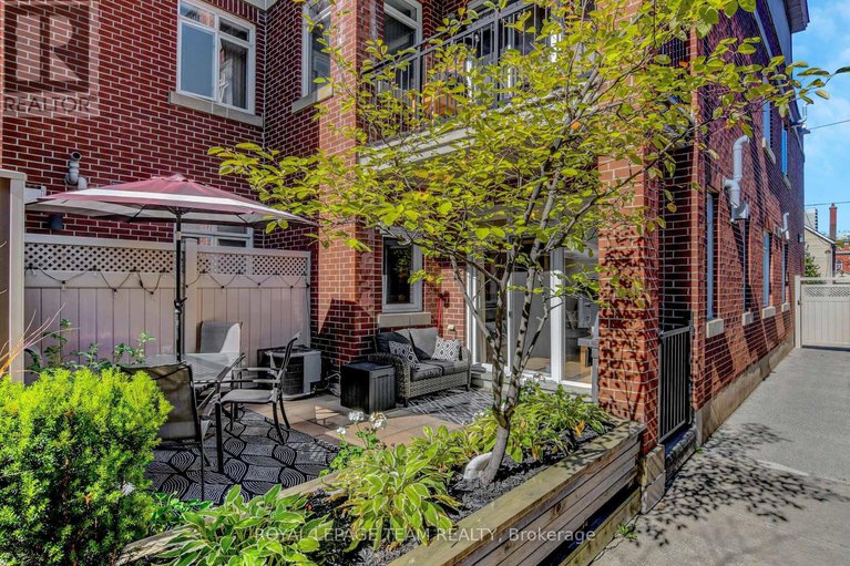 28932482/102-400-mcleod-street/ottawa-centre/ottawa/ontario/K2P1A6_21