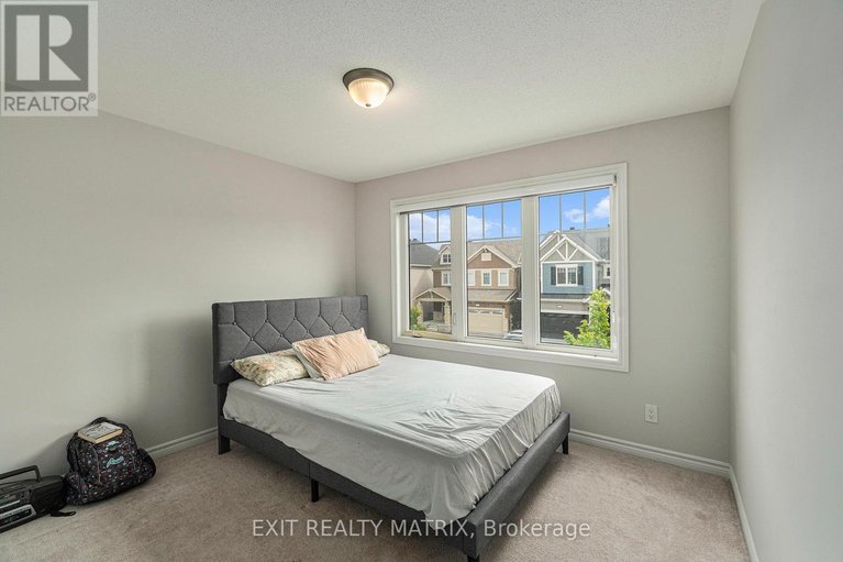 29624388/350-sweetclover-way/avalon-west/ottawa/ontario/K4A1E6_28