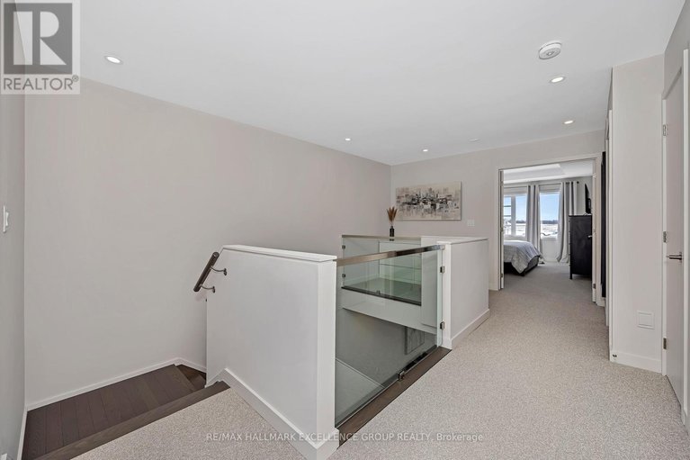 29400728/677-honeydew-street/riverside-southgloucester-glen/ottawa/ontario/K1X0K5_19