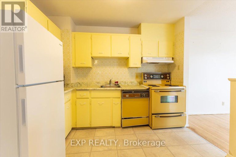 28574220/2209-fillmore-crescent/beacon-hill-north/ottawa/ontario/K1J6A1_7