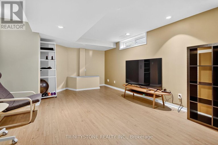 29076589/11-whalings-circle/stittsville-central/ottawa/ontario/K2S1S4_43