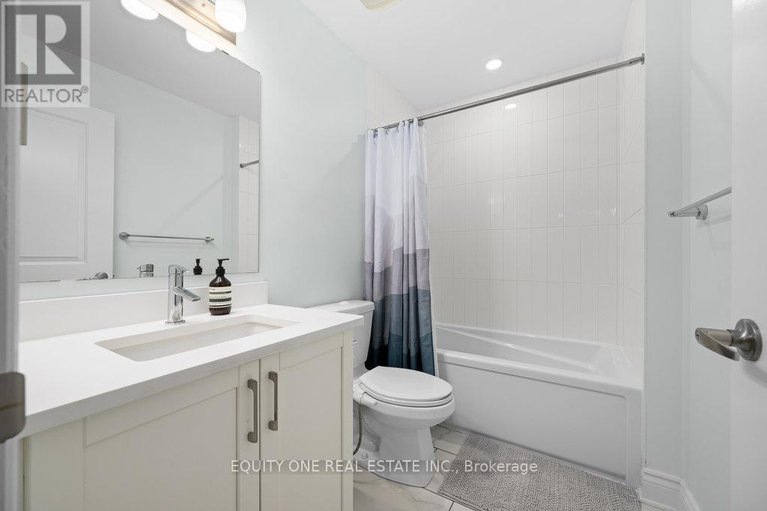 28348063/704-brian-good-avenue/riverside-southgloucester-glen/ottawa/ontario/K4M0C1_20
