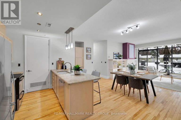 29403612/203-260-besserer-street/sandy-hill/ottawa/ontario/K1N1J3_15