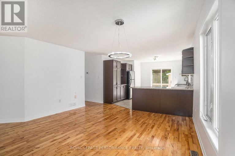 29035708/129-beaumont-avenue/town-of-rockland/clarence-rockland/ontario/K4K1R7_15